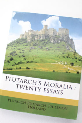 Plutarch’s Moralia: twenty essays by Philemon Holland Plutarch Plutarch ISBN: 9781172405879