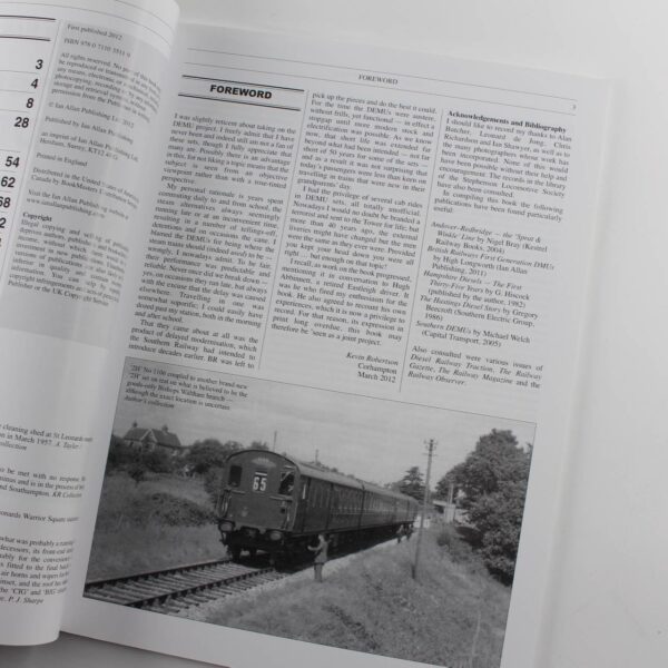 British Railway Pictorial Southern Region DEMUs book by Kevin Robertson Hugh Abbinnett  ISBN: 9780711035119 - Image 3