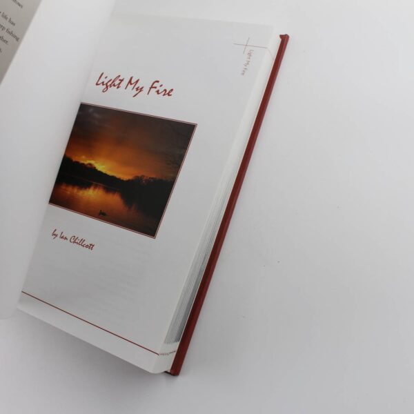 Light My Fire book by Ian Chillcott  Fishing Angling Carp ISBN: 9780956249708 - Image 3