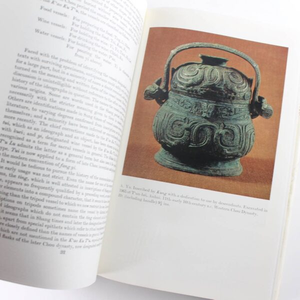 Ancient Chinese Bronzes book by William Watson  ISBN: 9780571049172 - Image 4