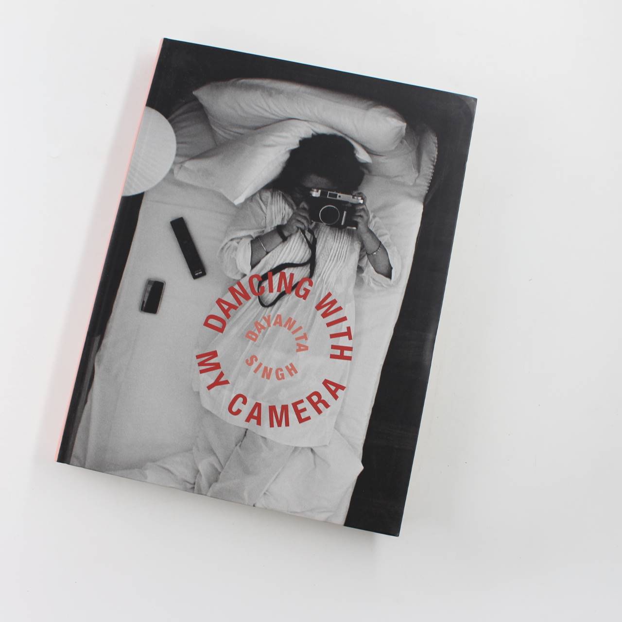 Dayanita Singh: Dancing with My Camera book by Stephanie Rosenthal  ISBN: 9783775751766