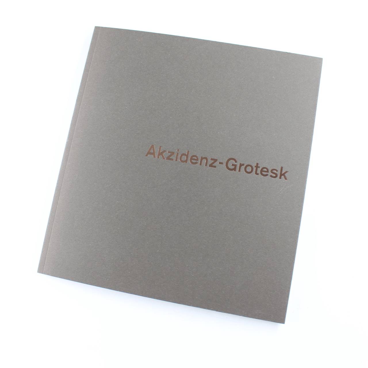 Diarmuid Kelley Akzidenz Grotesk book by Craddock Sacha & Kelley Diarmuid  ISBN: 9780957418868