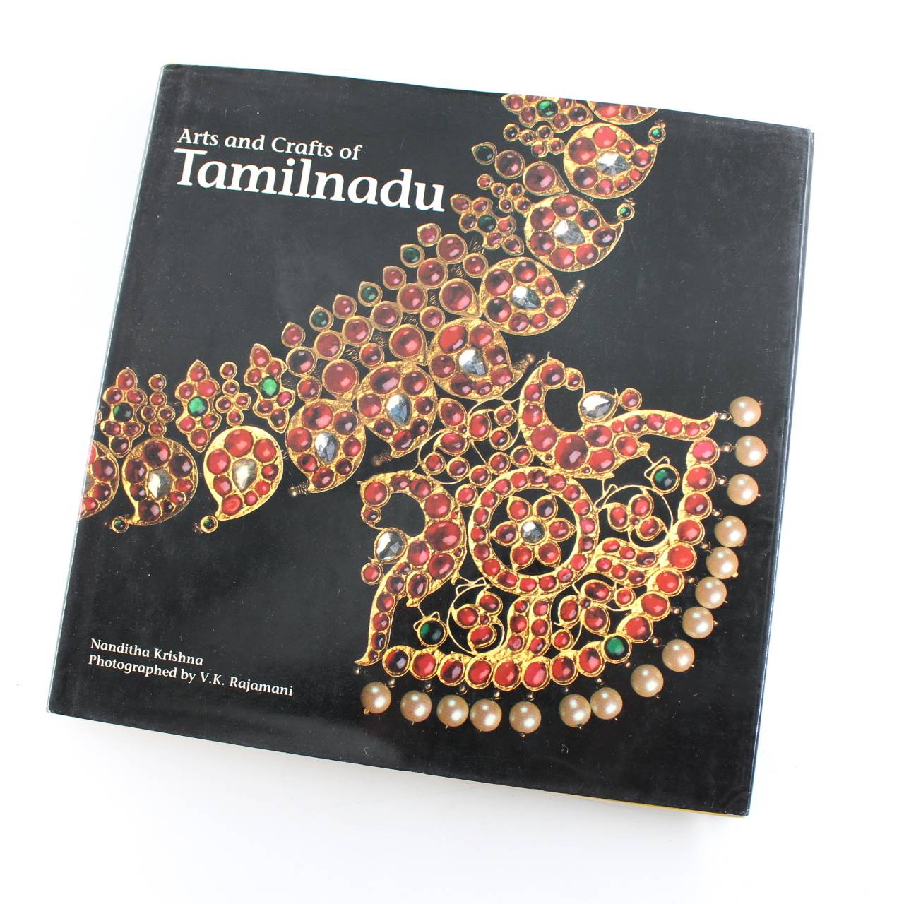 Arts and crafts of Tamilnadu book by Nanditha KRISHNA  ISBN: 9780944142219