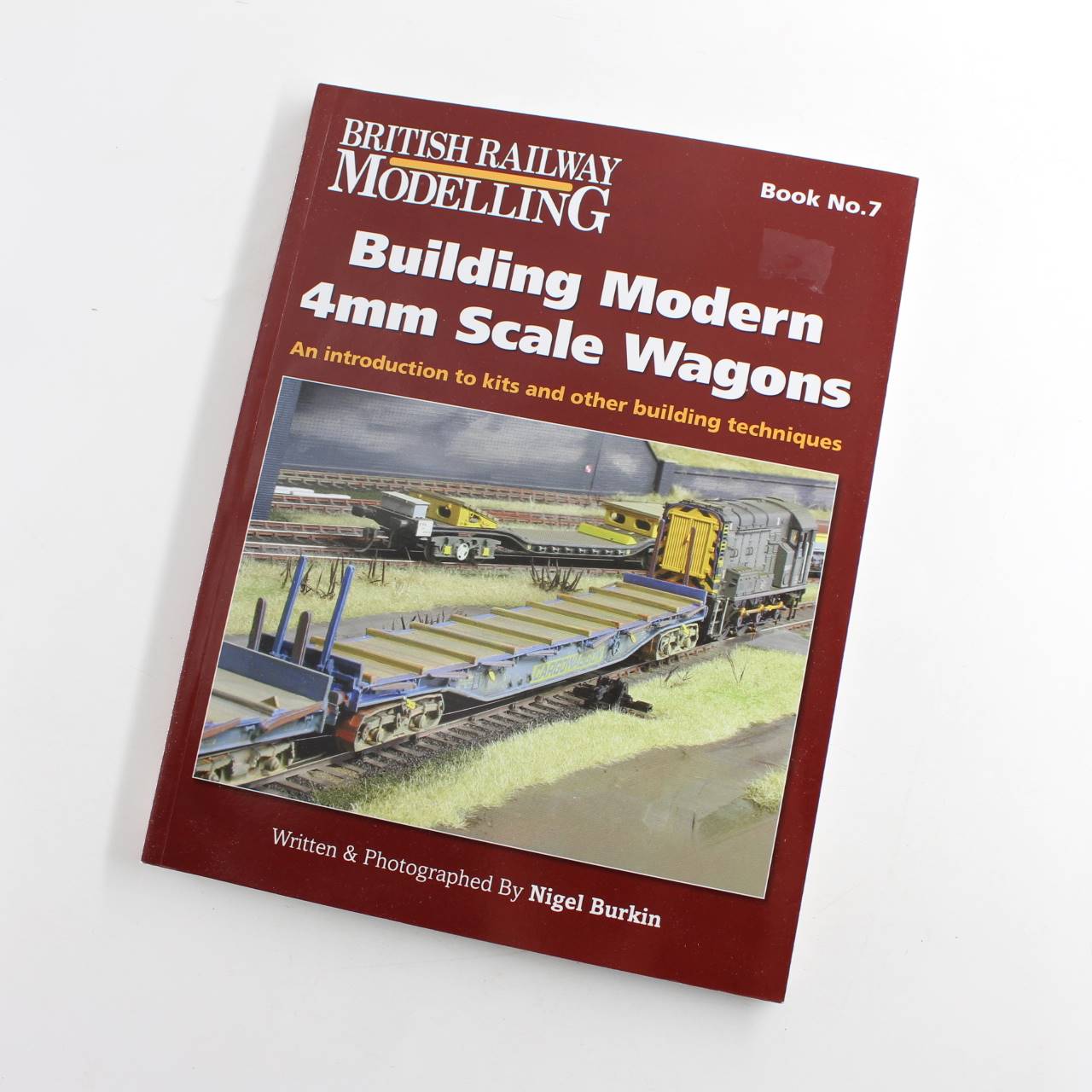 Building Modern 4mm Scale Wagons book by Nigel Burkin  ISBN: 9781907292118