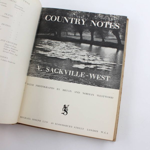 Country Notes. With photographs by Bryan and Norman Westwood. book by V Sackville-West  ISBN: - Image 2